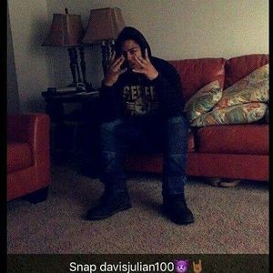 Meet your Posher, Julian